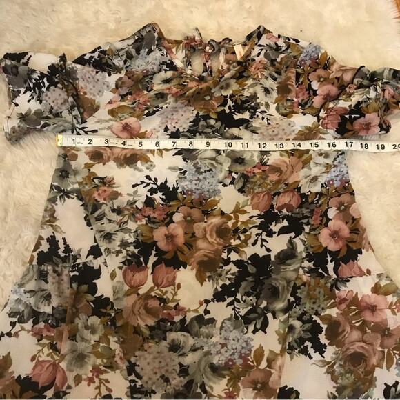 Orange creek floral ruffle sleeve blouse size small - Picture 5 of 6